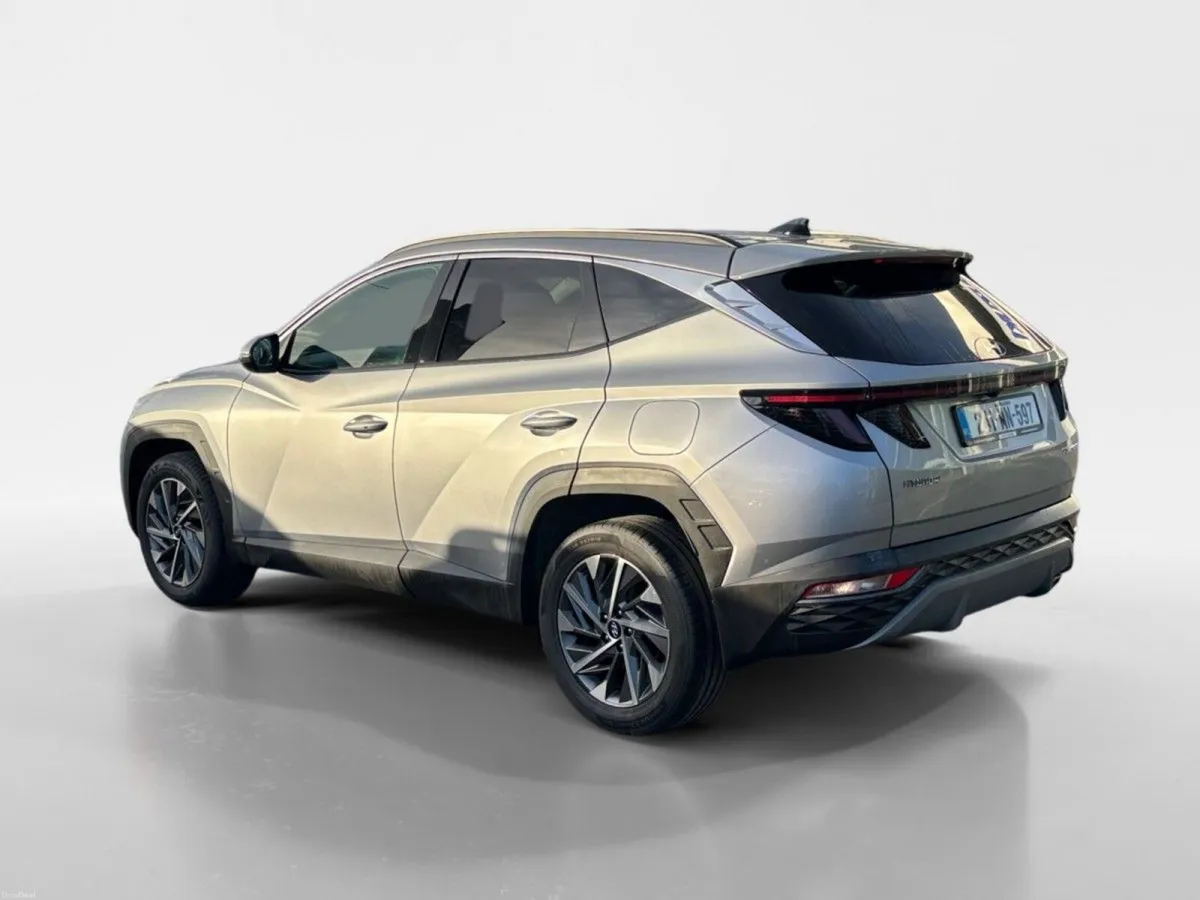 Hyundai Tucson 2WD Executive Plus - Image 4