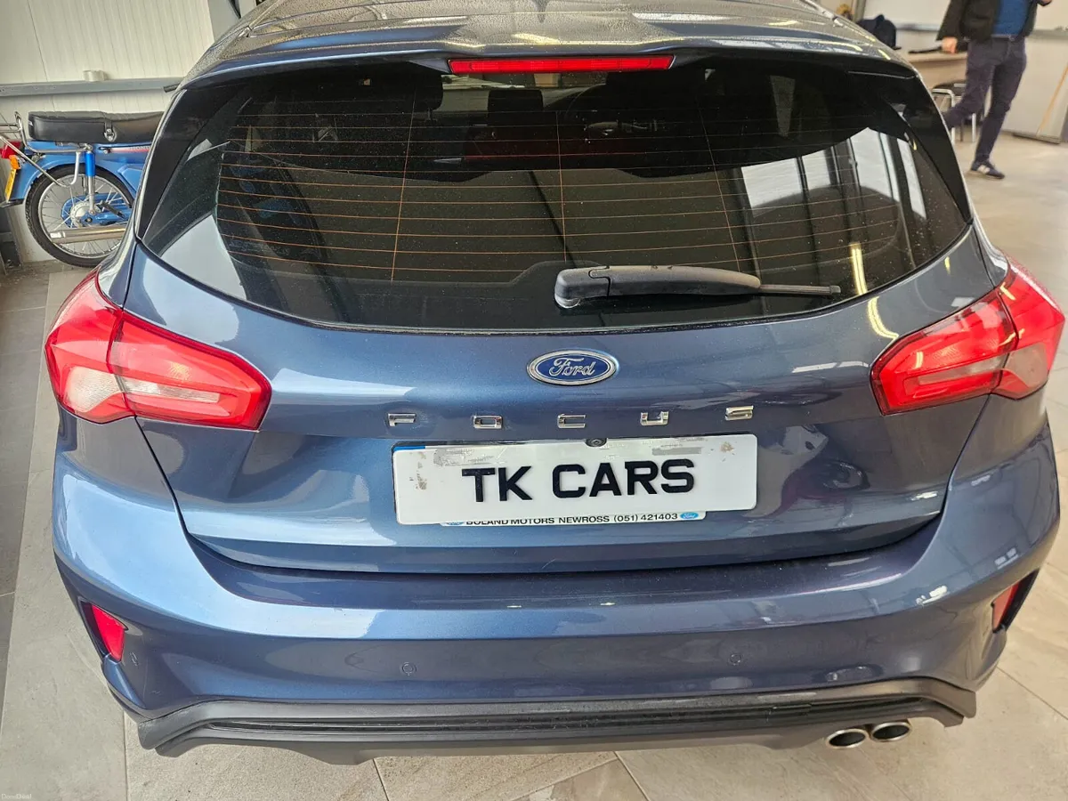 19 FORD FOCUS ST-LINE1.5 DIESEL - Image 4