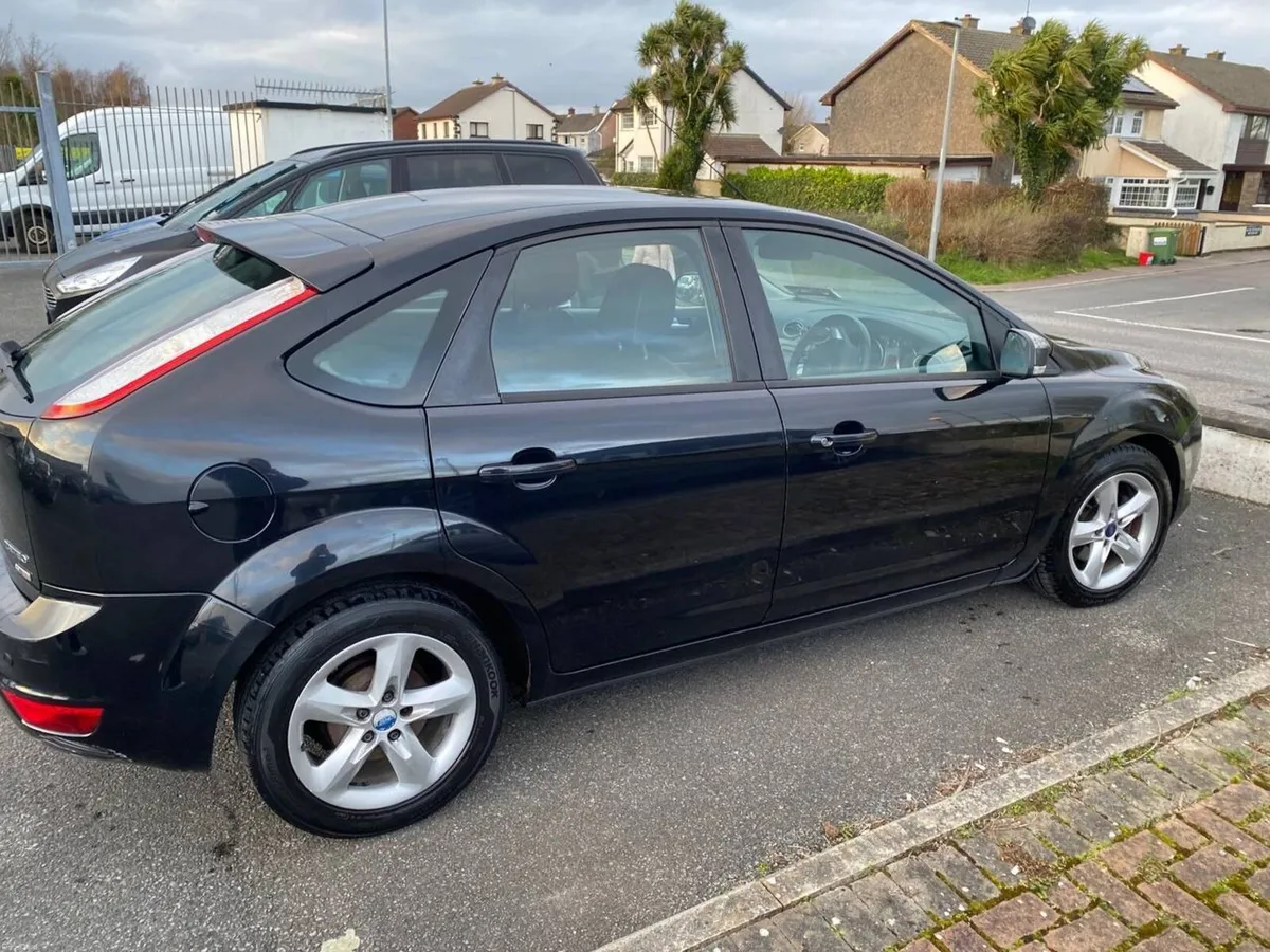 ford focus 2010 good condition - Image 4