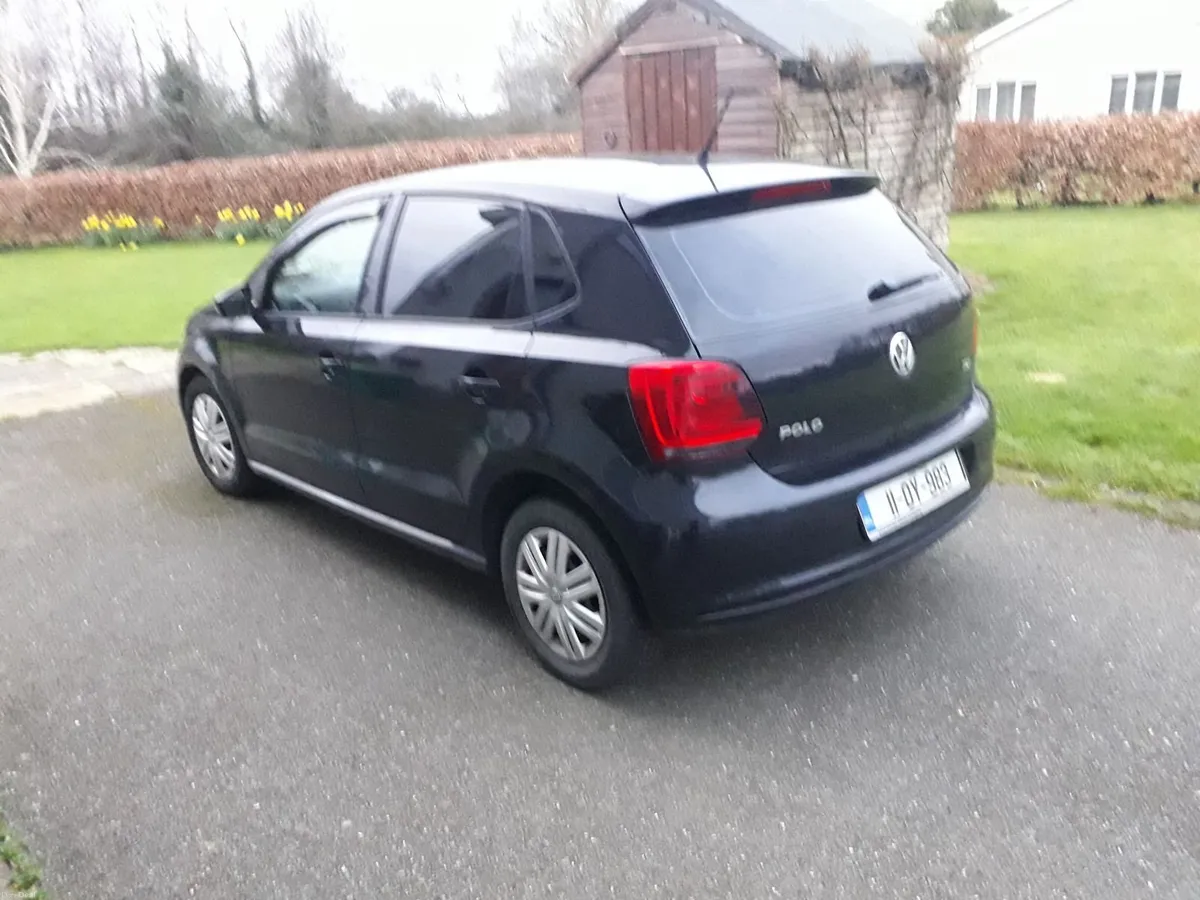 Volkswagen Polo 2011 - Image 2