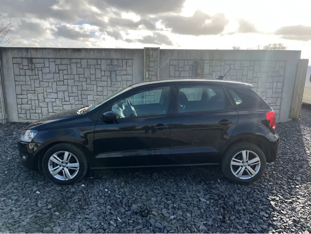 Volkswagen Polo 5DR AUTO - Image 4