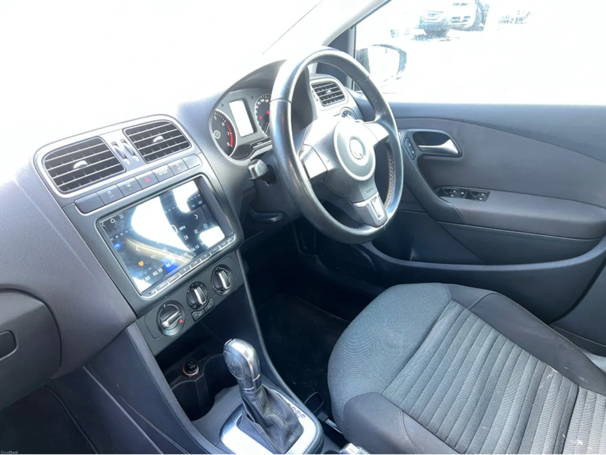 Volkswagen Polo 5DR AUTO - Image 5
