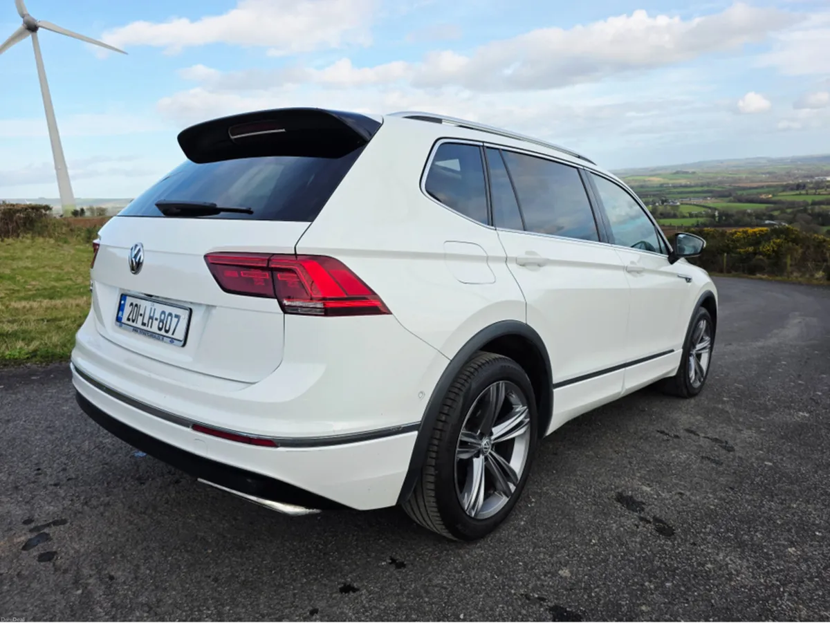 Volkswagen Tiguan Allspace R-LINE 2.0 TDI MANUAL 6 - Image 2