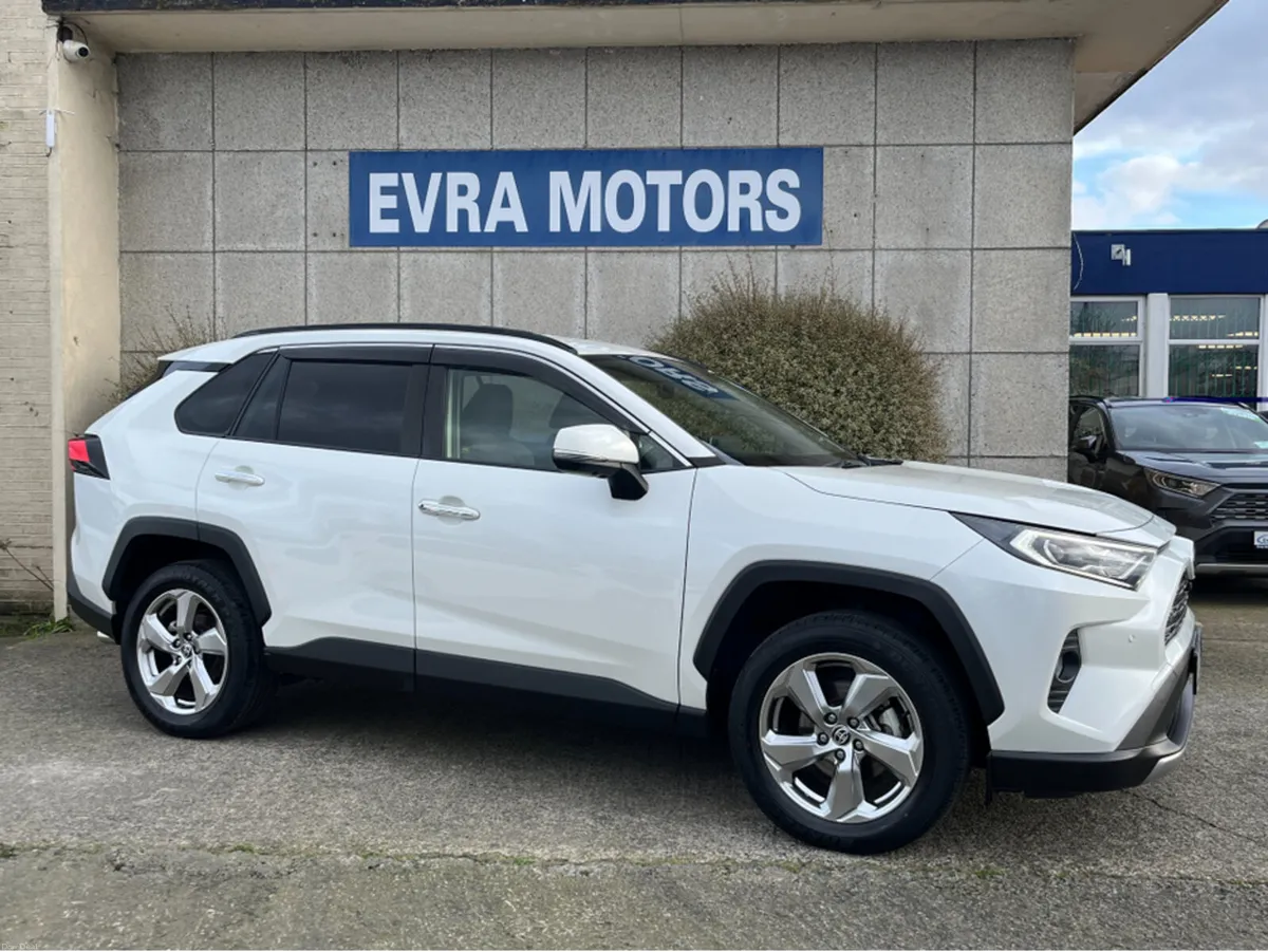 Toyota RAV4 G 4WD AUTOMATIC HYBRID 2.5 PETROL //HI - Image 3