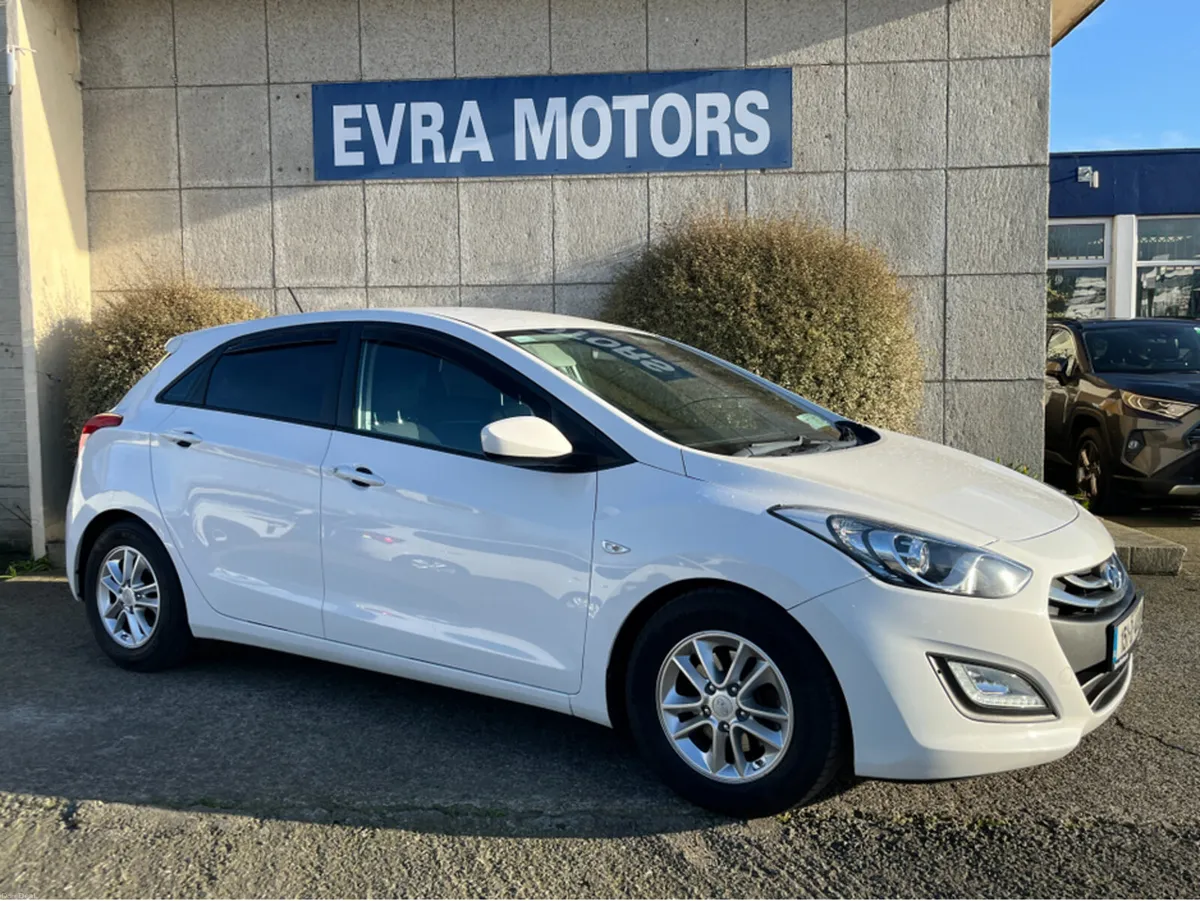 Hyundai i30 ACTIVE AUTOMATIC 1.6 DIESEL - Image 3
