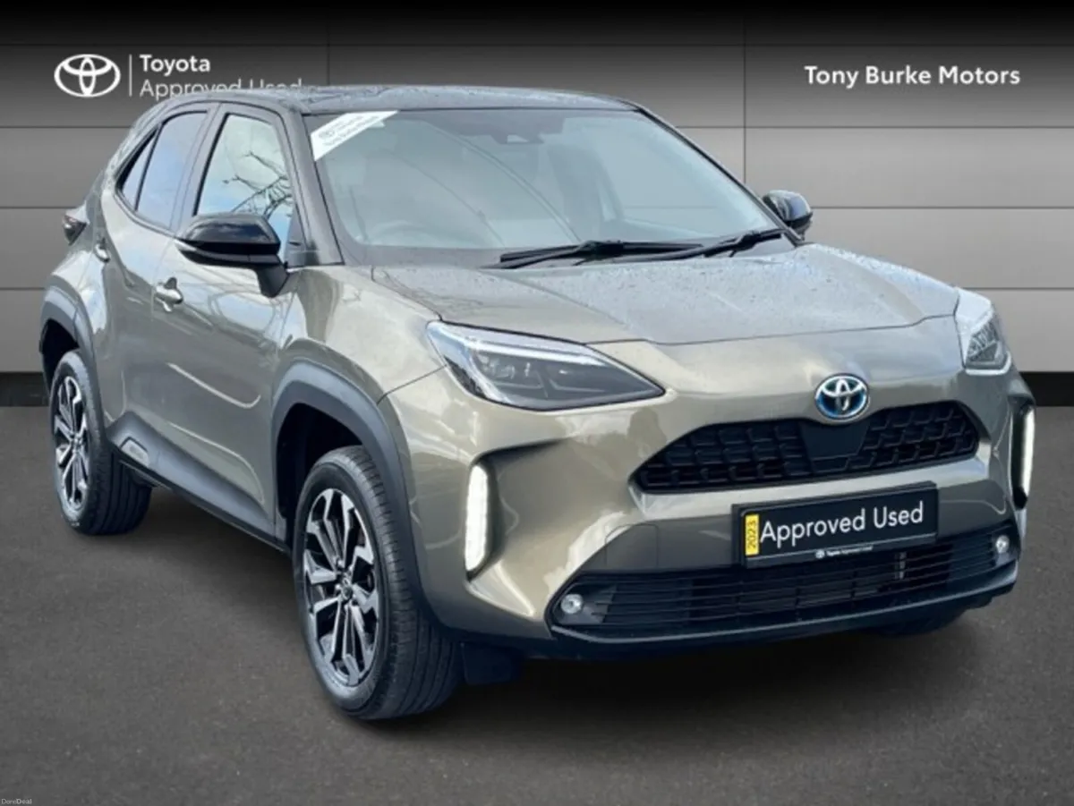 Toyota Yaris Cross LunaSport - BiTone - 1.5 Hybrid - Image 1