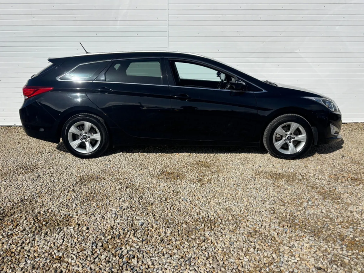 Hyundai i40 1.7 CRDI ESTATE 115PS NEW NCT - Image 3