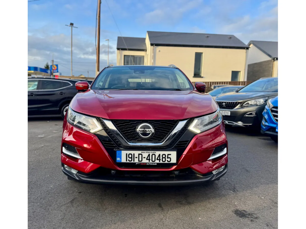 Nissan Qashqai 1.3 SV PREMIUM MY19 4DR - Image 3