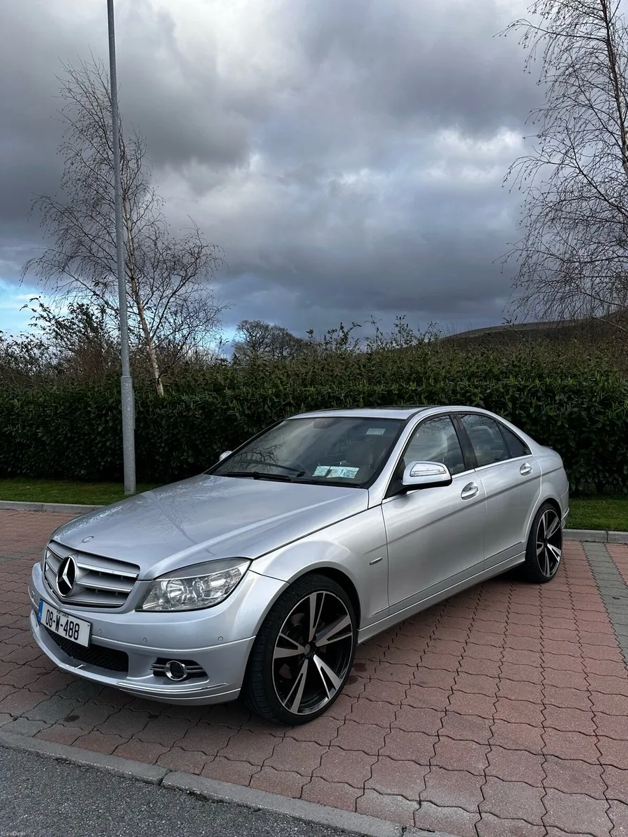 Mercedes C200 Kompressor avantgarde PANORAMIC - Image 2