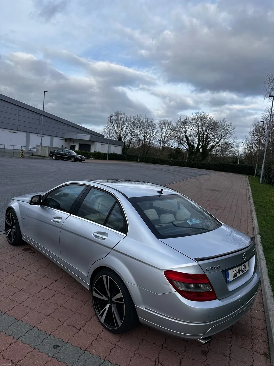 Mercedes C200 Kompressor avantgarde PANORAMIC - Image 4