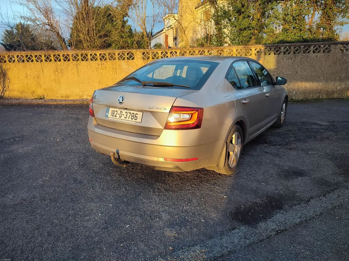 Skoda Octavia 2018 AMBITION - Image 3