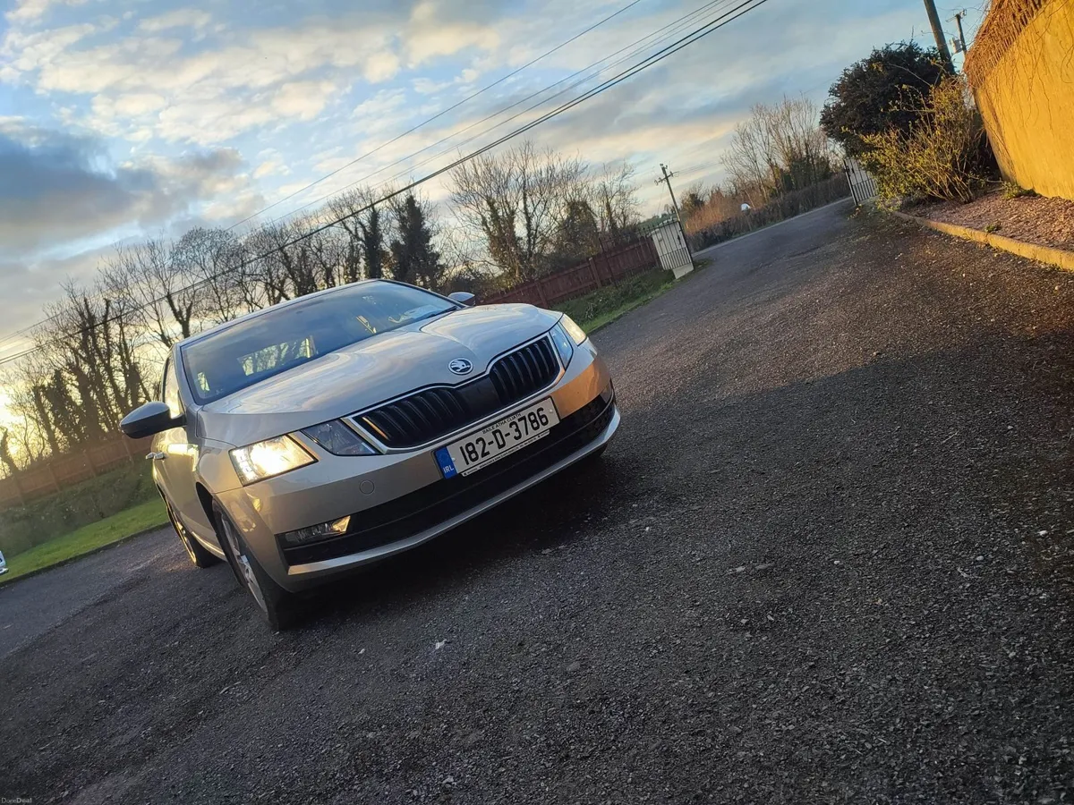 Skoda Octavia 2018 AMBITION - Image 4