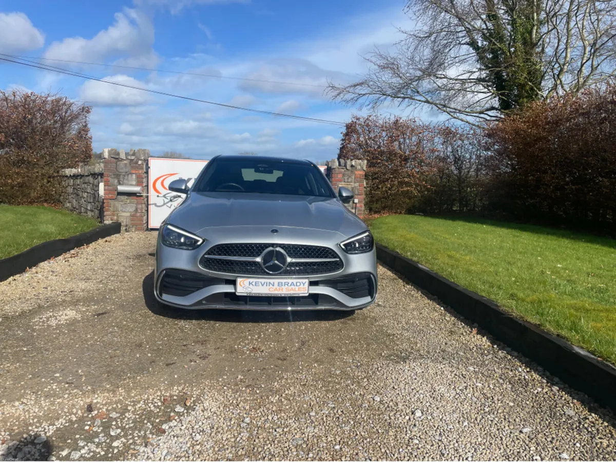 Mercedes-Benz C-Class AMG LINE PREMIUM + DIESEL - Image 2