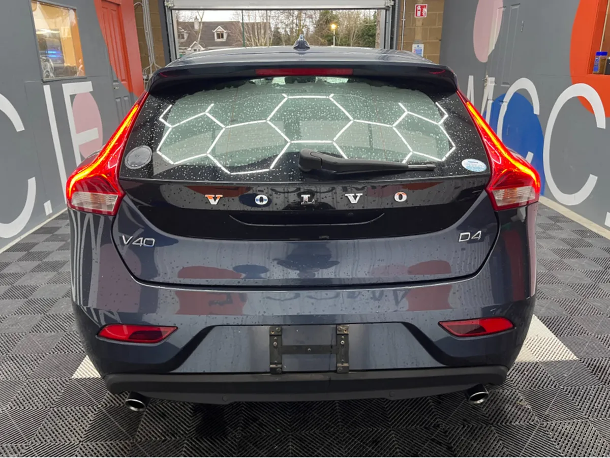 Volvo V40 €16950 2018 VOLVO V40 D4 MOMENTUM 2.0 AU - Image 3
