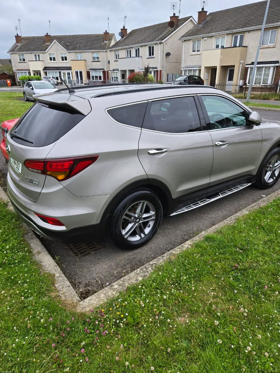 HYUNDAI SANTA FE - Image 3
