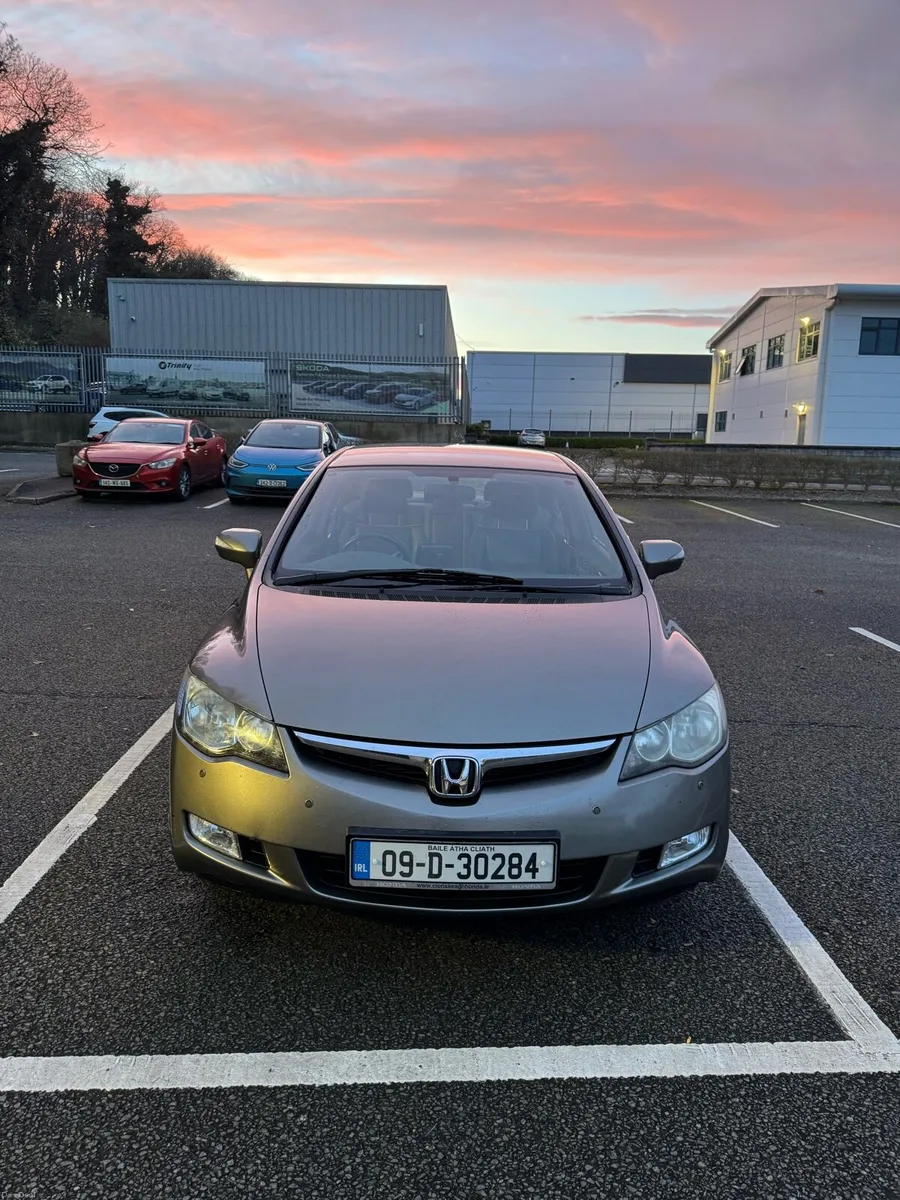 Honda Civic Saloon 2009 Petrol/Automatic/Hybrid - Image 1