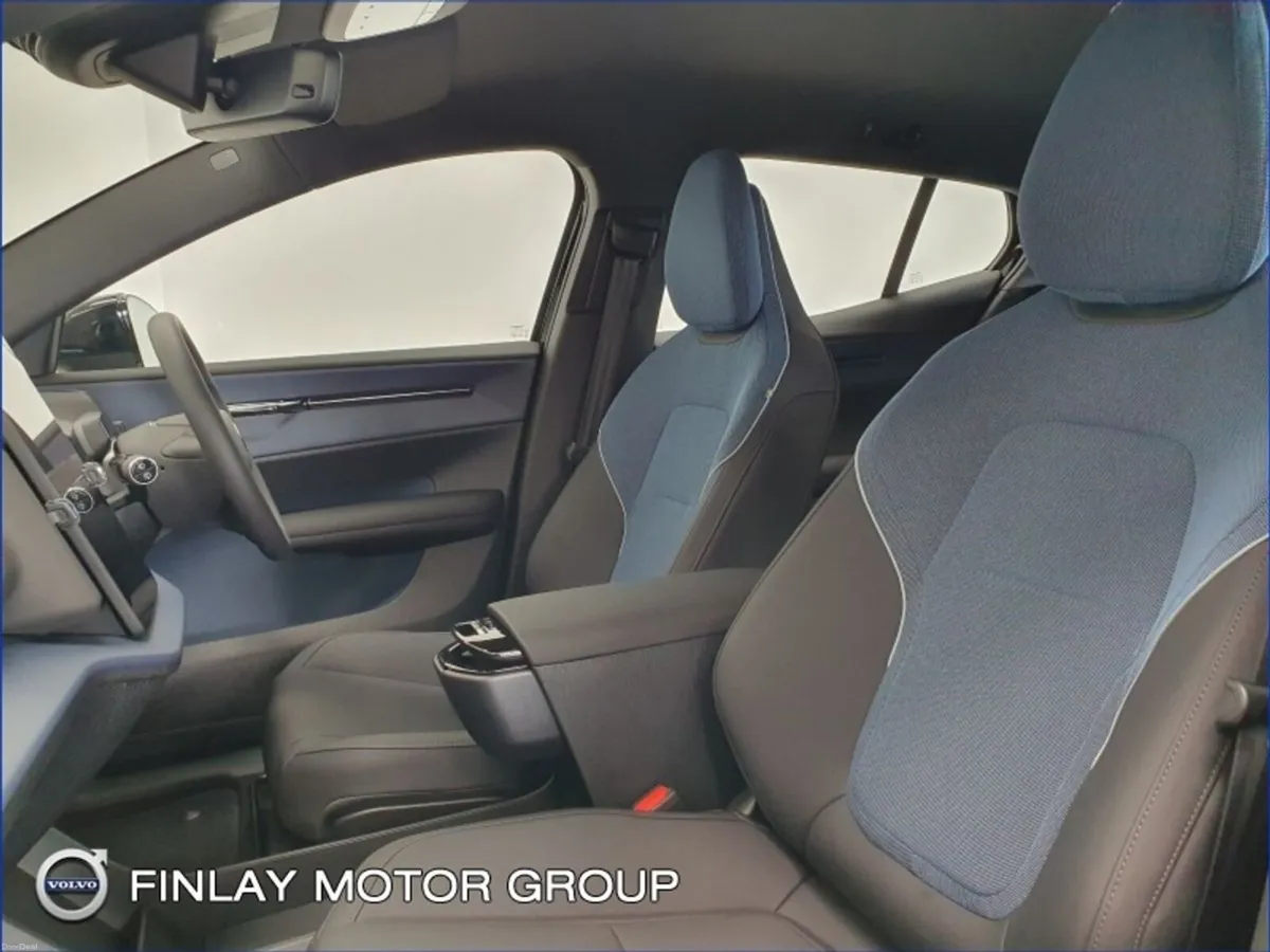 Volvo EX30 Extended Range Plus Demo Model - Image 5