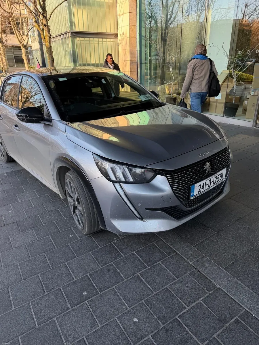 Peugeot 208 2024 - Image 1