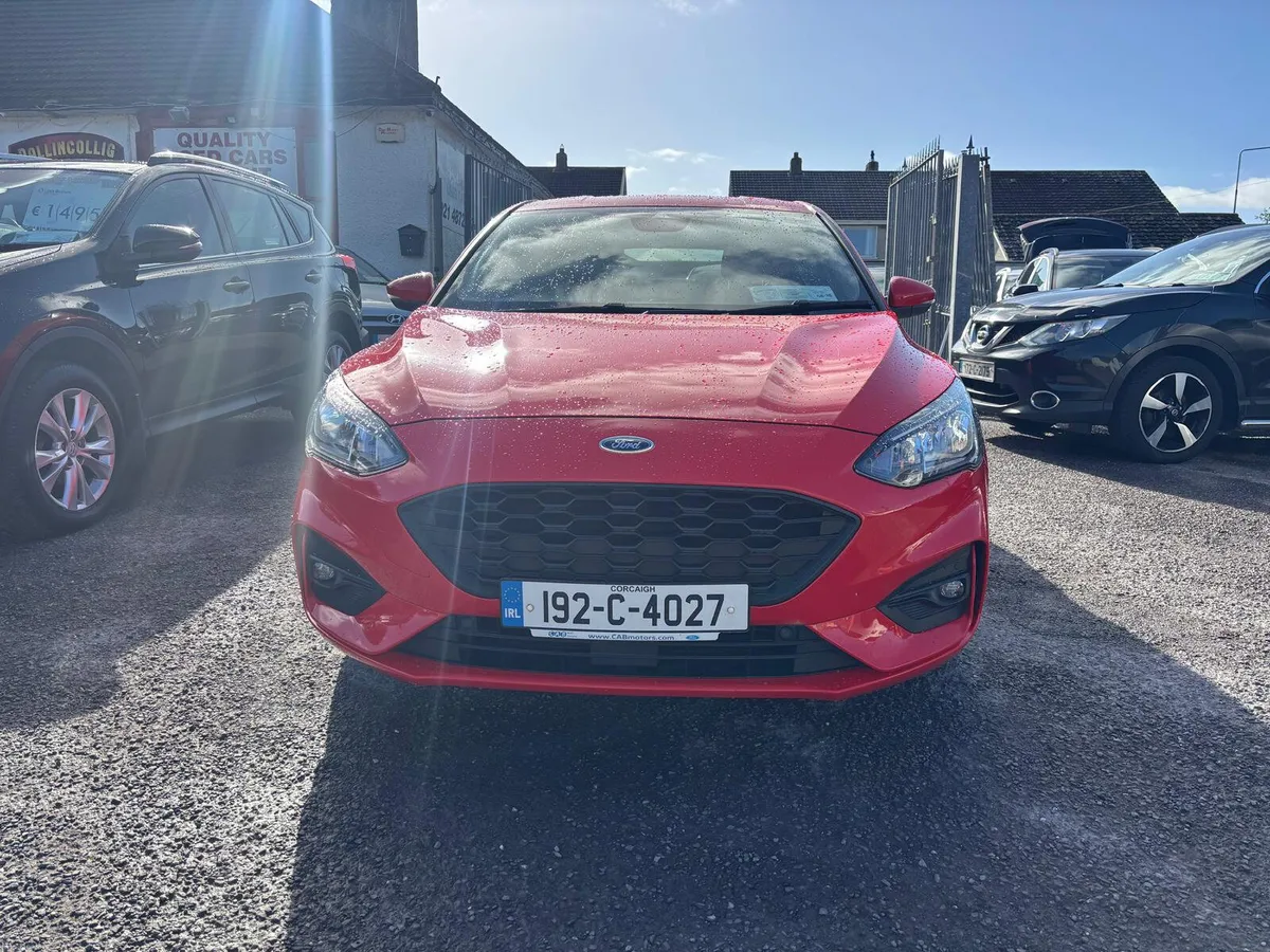 Ford Focus 2019  ST  LINE  PETROL  1.0  STUNNING - Image 2