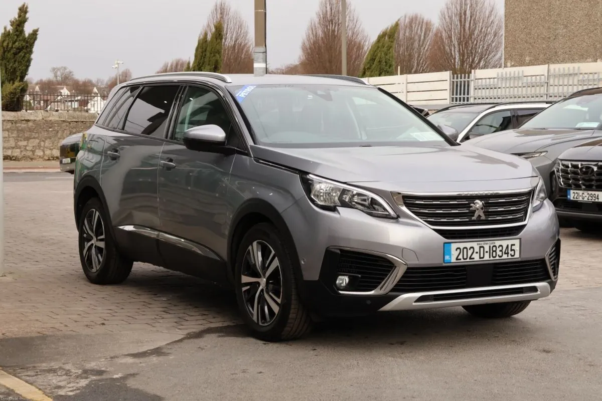 Peugeot 5008 1.2 PureTech 130bhp Allure , 7 Seater - Image 6