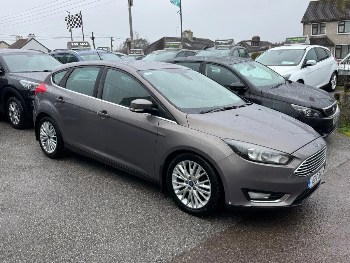 Ford Focus very Low mileage - Image 2