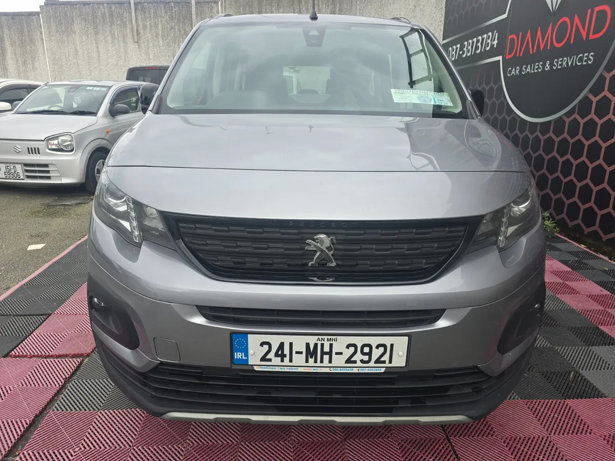 2024 PEUGEOT RIFTER AUTO 7SEAT WHEELCHAIR TAXI - Image 4