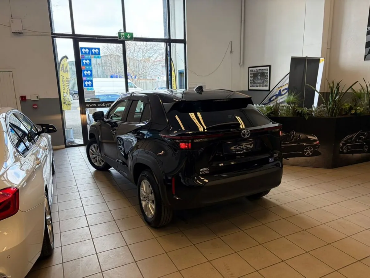 Toyota Yaris Cross 1.5 Hybrid5DR Auto. New NCT, Al - Image 3