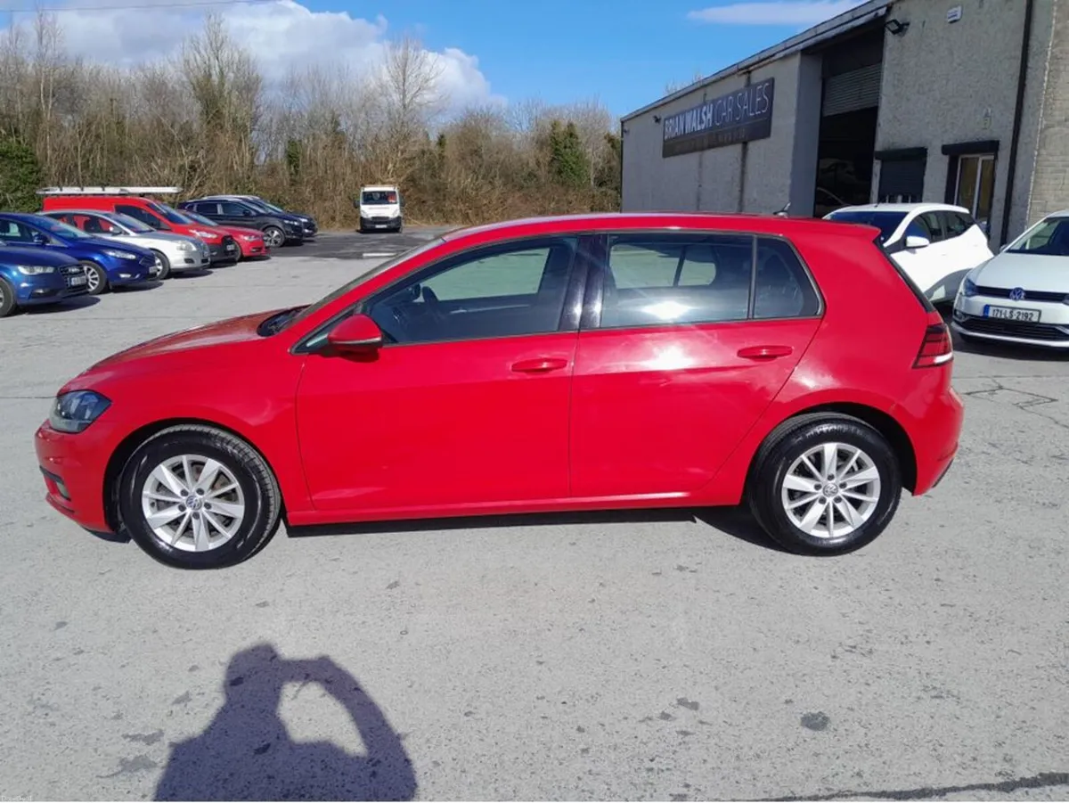 Volkswagen Golf TRENDLINE 1.6 TDI MANUAL 5SPEED 90 - Image 3