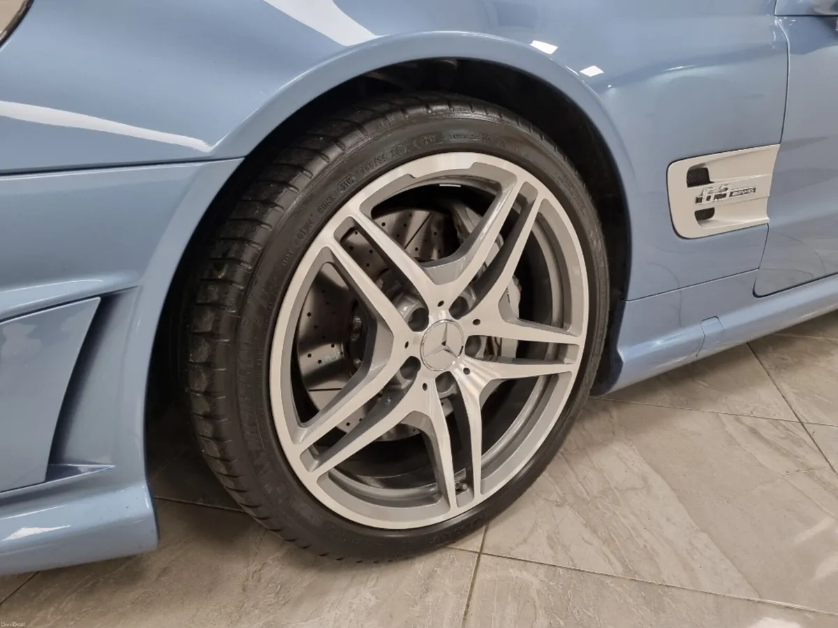 Mercedes-Benz SL-Class AMAZING SUPERCAR - Image 4