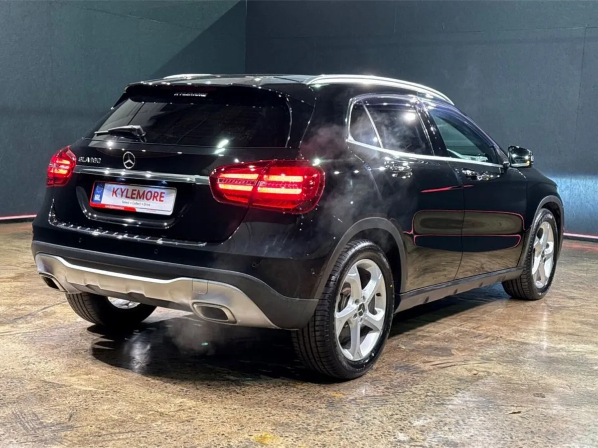 Mercedes-Benz GLA 1.6 AUTOMATIC - ALLOY WHEELS - C - Image 4