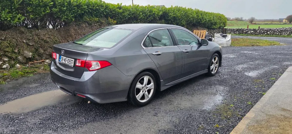 Honda accord - Image 2