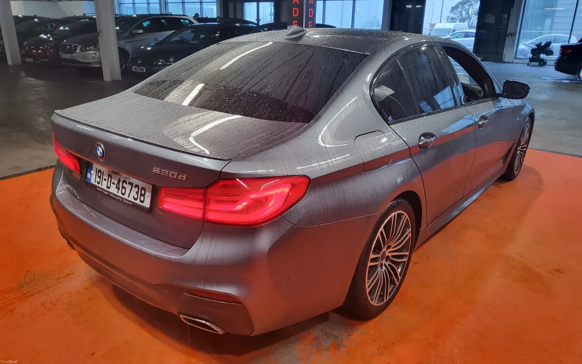 BMW 5-Series 2019 - Image 4