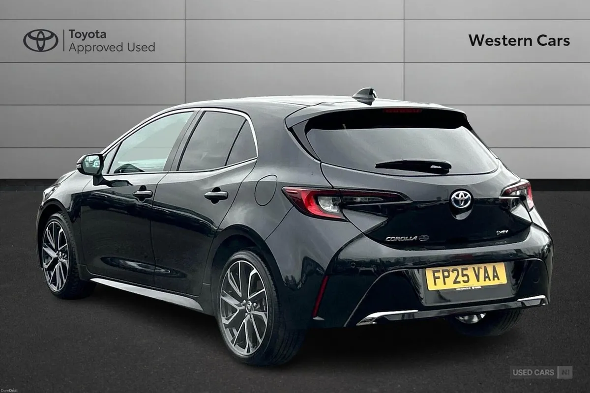 Toyota Corolla 1.8 VVT-h Excel CVT Euro 6 (s/s) 5d - Image 4