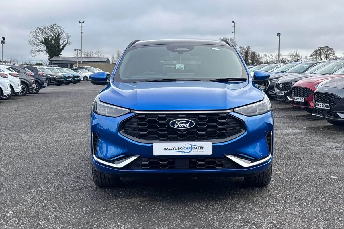 Ford Kuga 2.5 ST-Line X Petrol Plug-in Hybrid CVT - Image 4