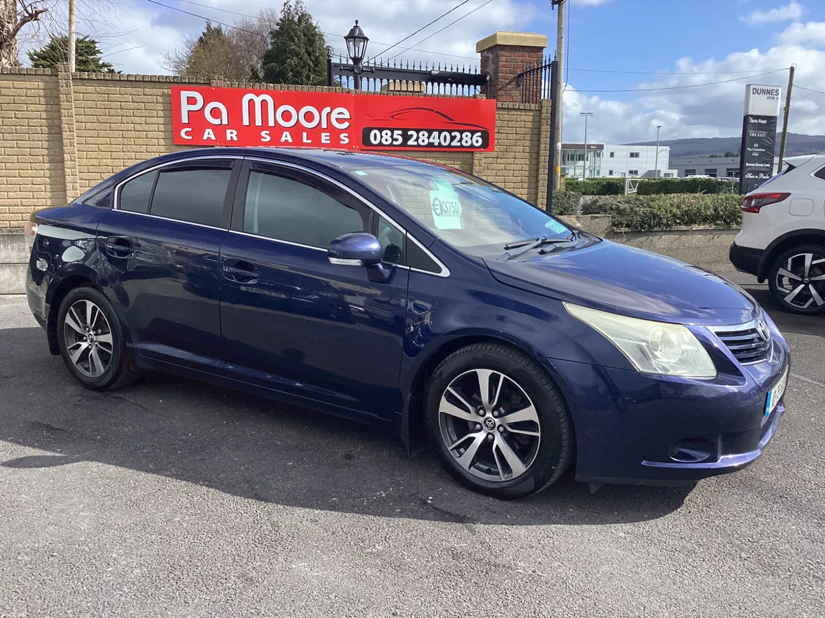 Toyota Avensis ** 2.0 DIESEL - Image 2