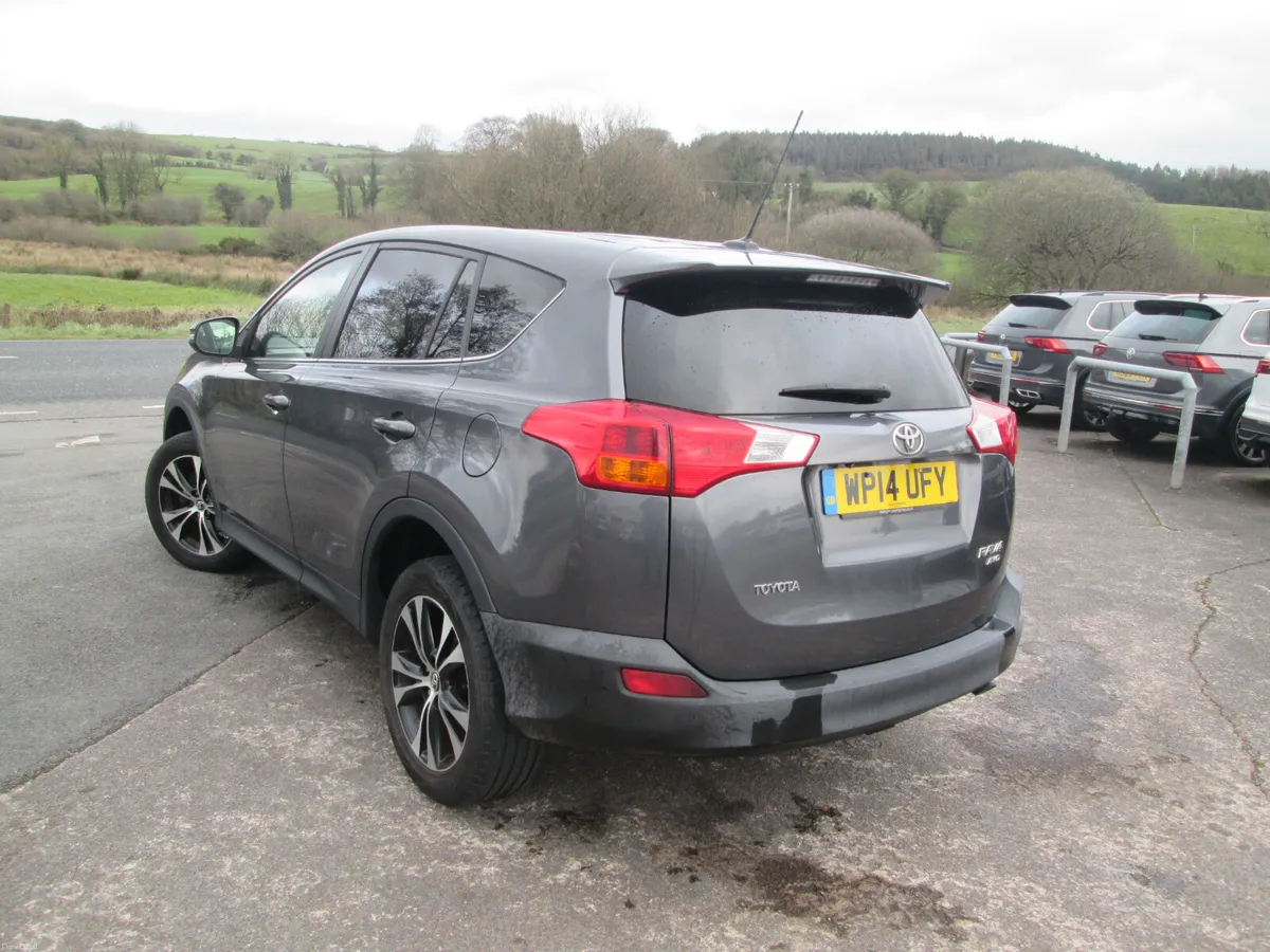 2014  TOYOTA  RAV-4   2.0  D4D  4X4  ICON  5DR - Image 4