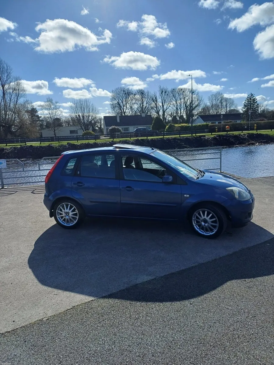 Ford fiesta 1.2 petrol 2008 - Image 4