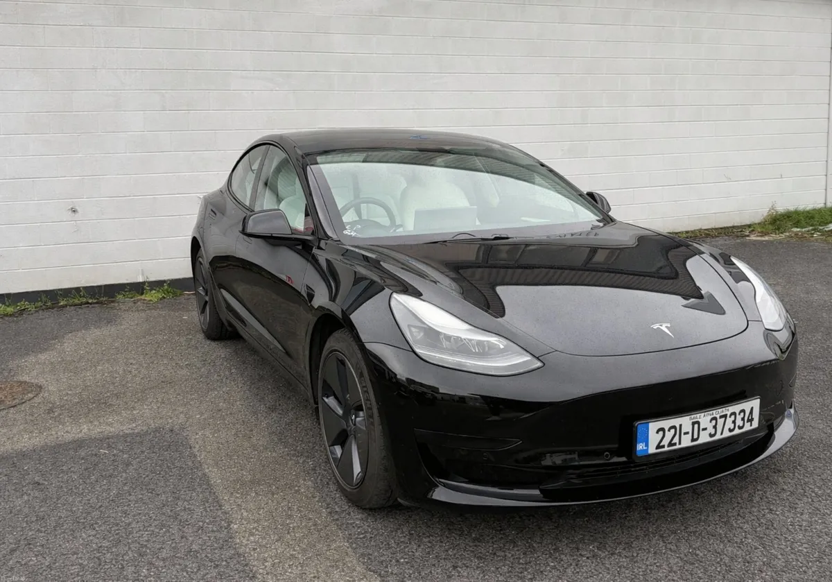 2022 Tesla Model 3 RWD White Interior 94% Battery - Image 1