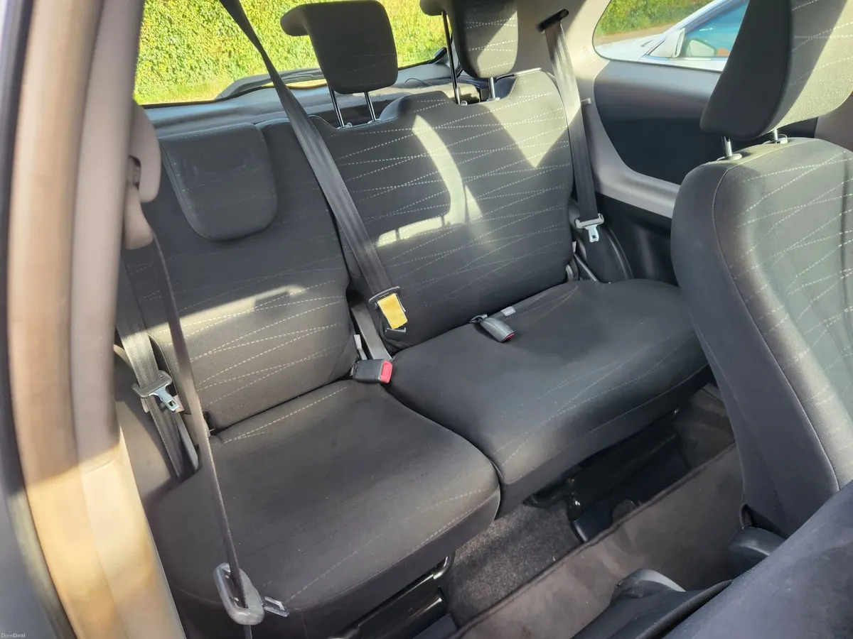 Toyota Yaris 2008 - Image 3