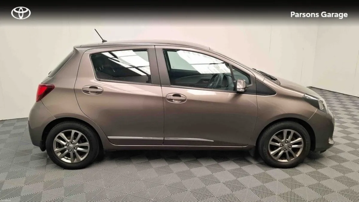 Toyota Yaris YARIS 1.0 5DR LUNA - Image 3