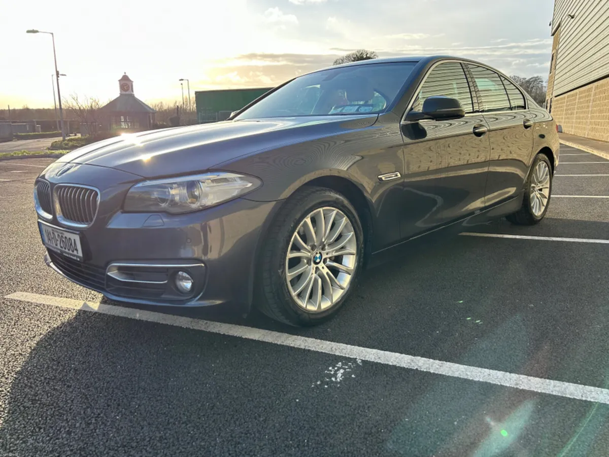 BMW 5-Series LUXURY AUTO 520 D - Image 2