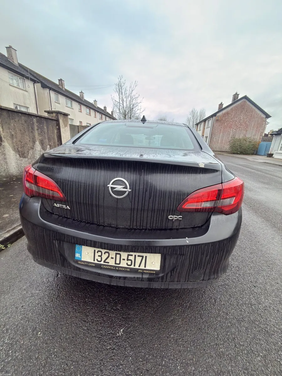 Opel Astra 2013 - Image 4
