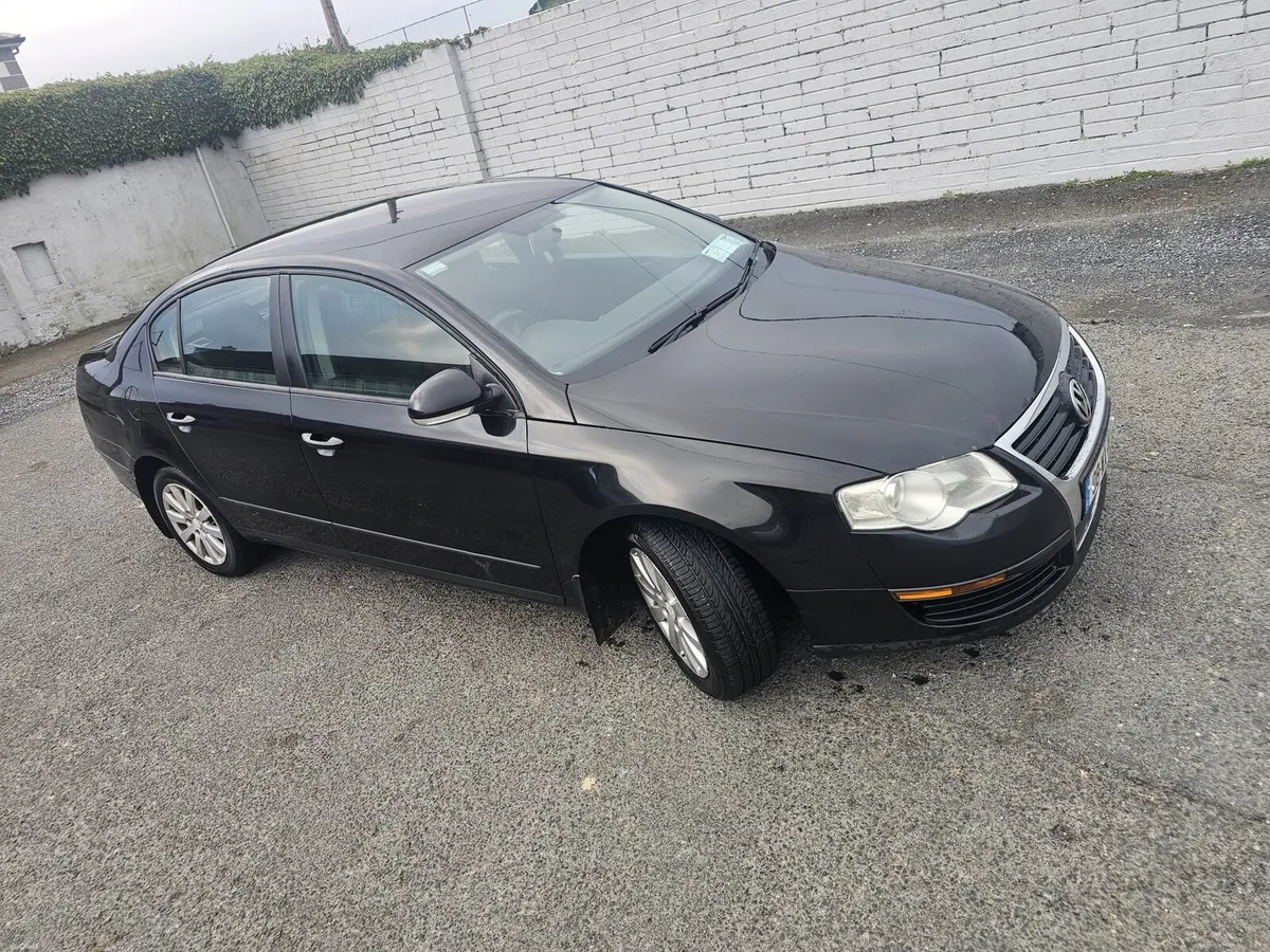 2008 Volkswagen Passat - Image 4