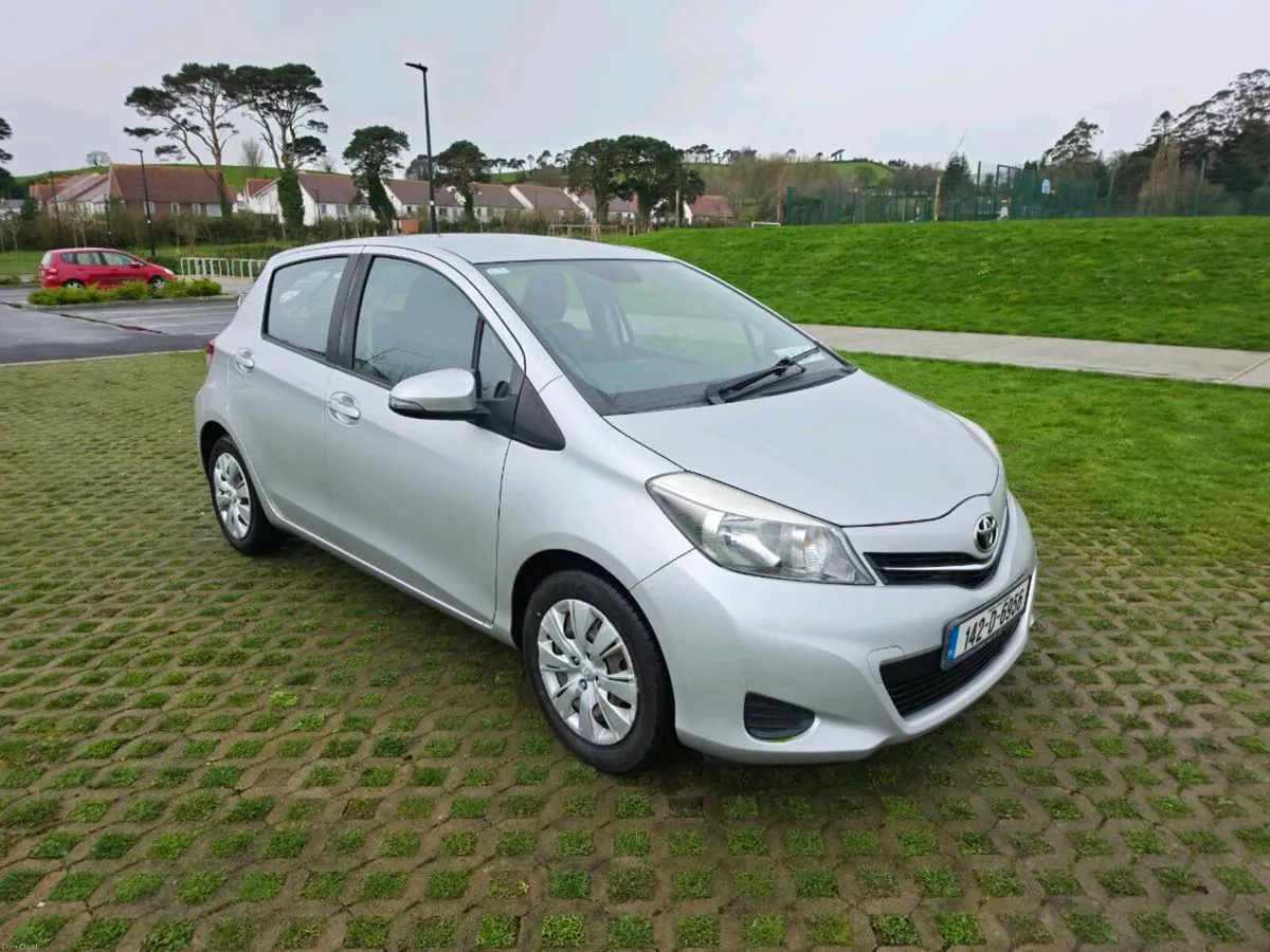 2014 (142) Toyota Yaris - Image 1
