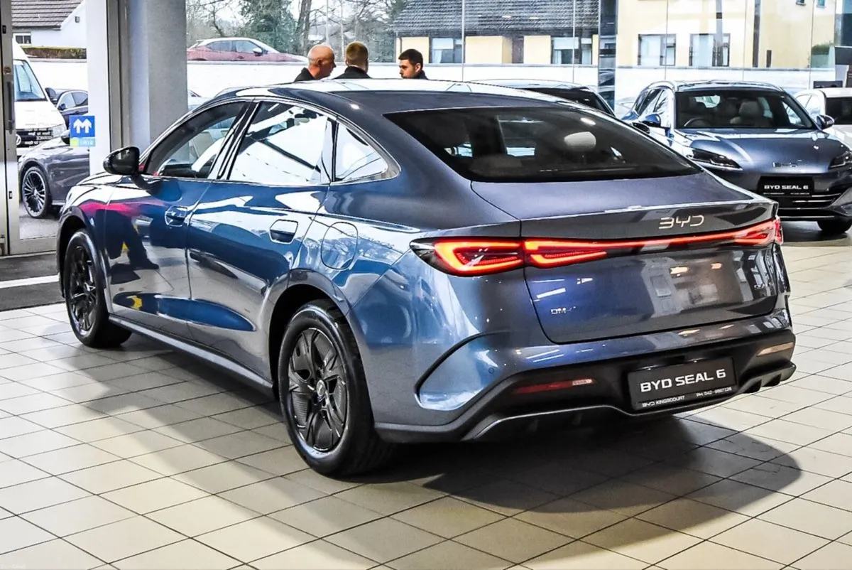 BYD Seal 6 Boost Plug in Hybrid - Image 3