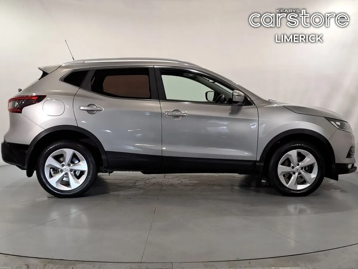Nissan Qashqai 1.5 DSL SE - Image 2
