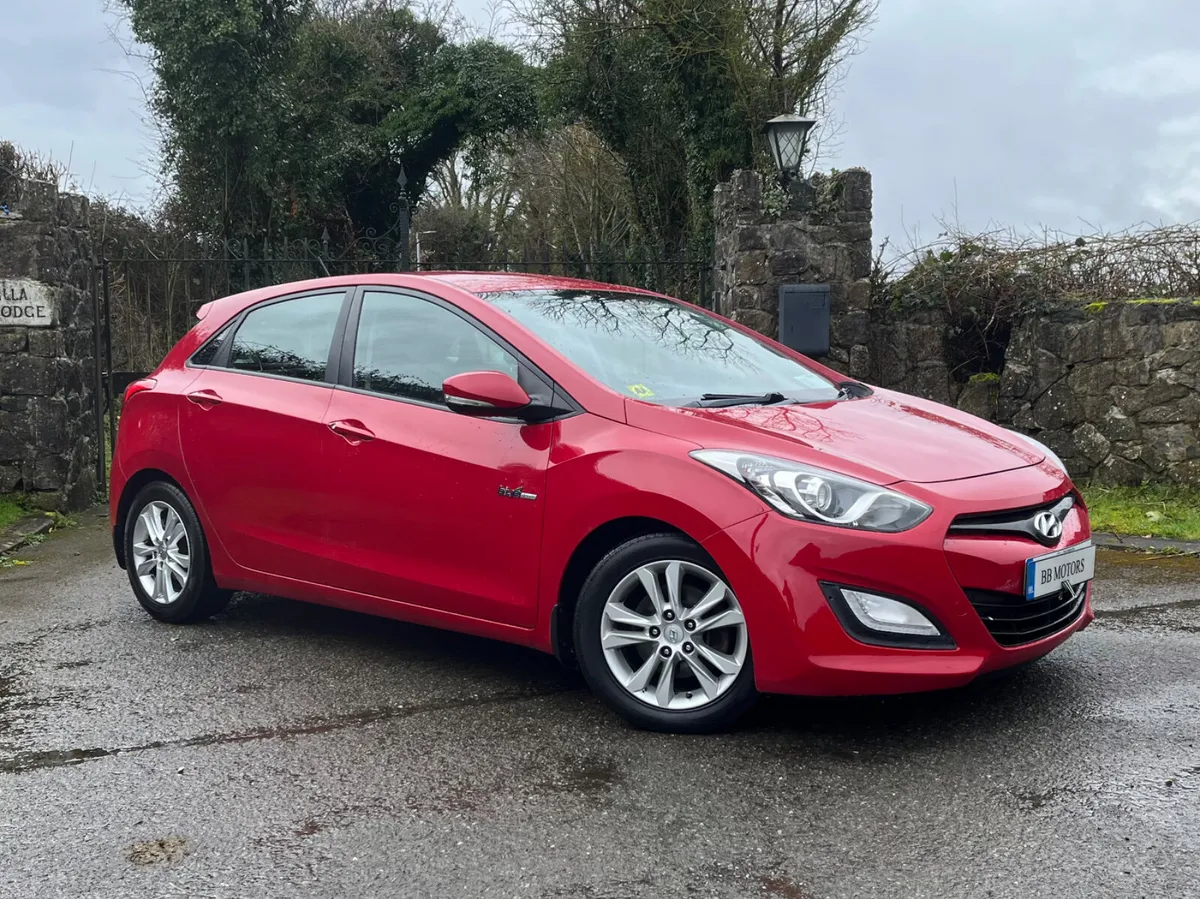Hyundai i30 1.6 Diesel Deluxe - Image 3