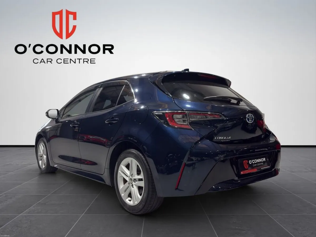 Toyota Corolla "So economical, you’ll start drivin - Image 4