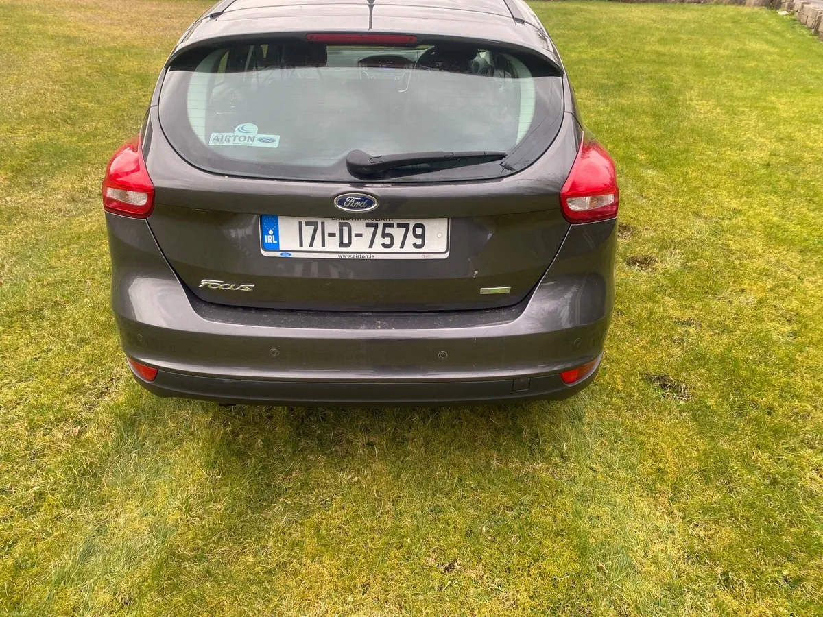 Ford Focus 2017 - Image 2