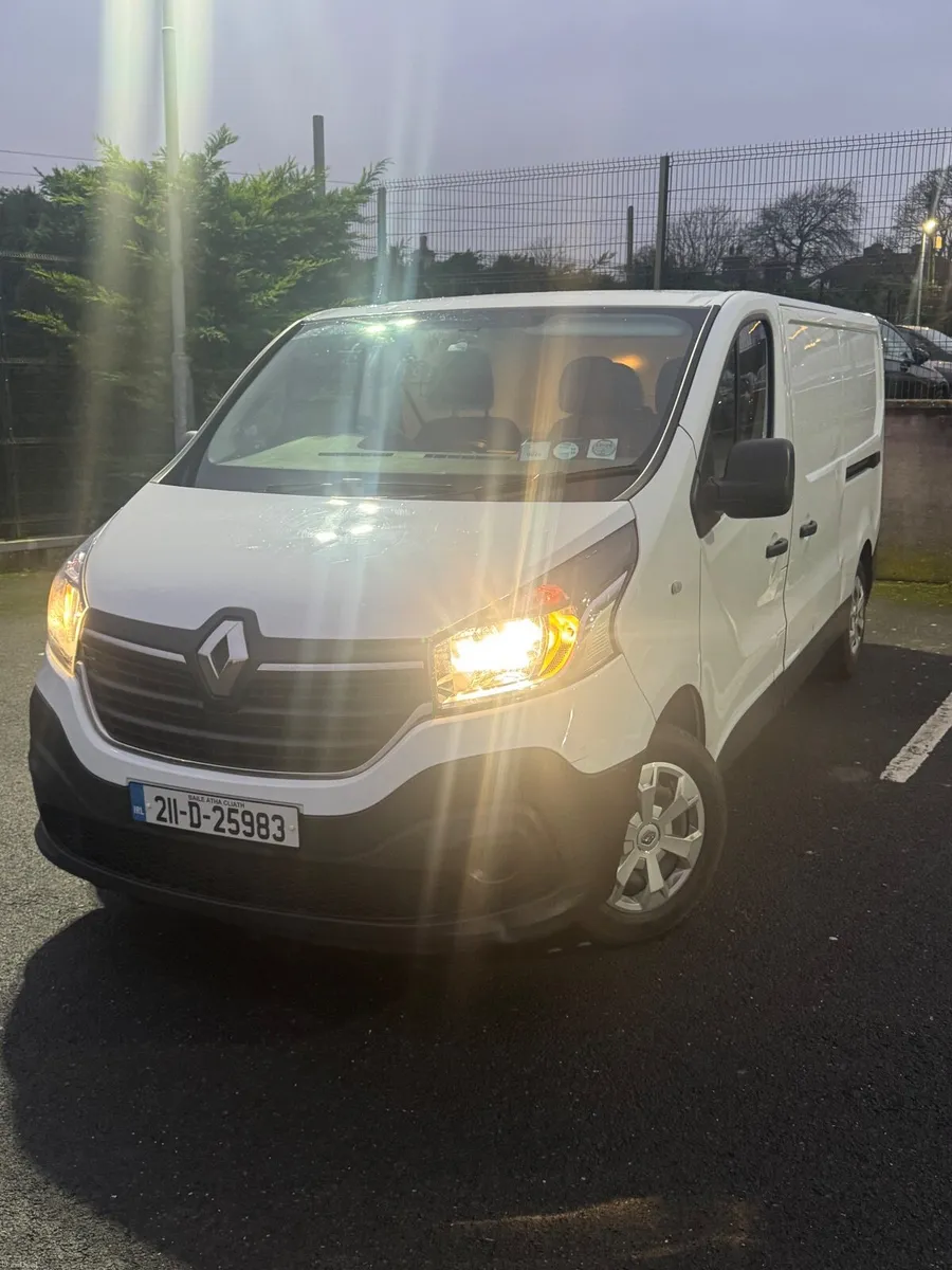 Renault traffic - Image 1